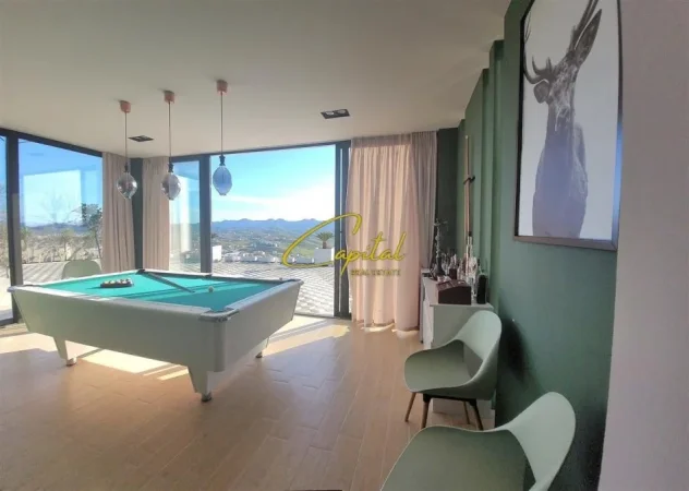 Tirane, jepet me qera Vile 2 Katshe Kati 2, 250 m² 7.000 € (KASHAR)