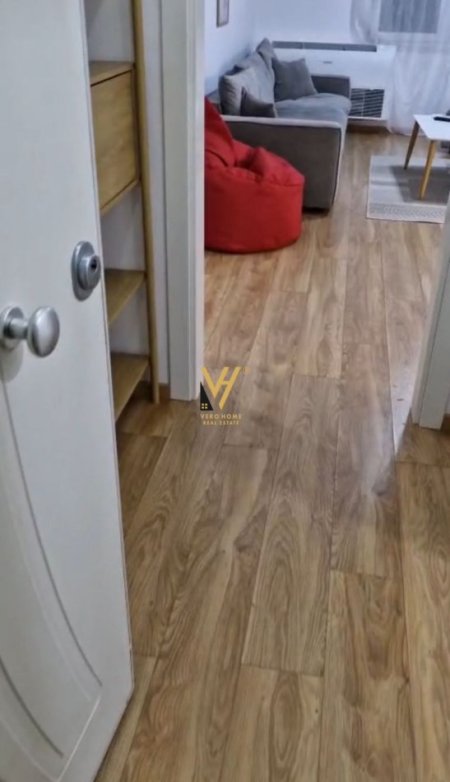 Tirane, jepet me qera apartament 2+1+Ballkon Kati 2, 90 m² 600 € (VILAT GJERMANE)