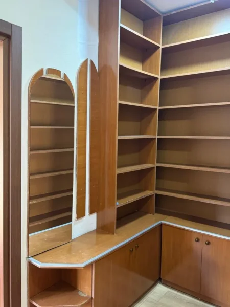 Tirane, jepet me qera apartament 1+1 Kati 3, 60 m² 350 € (Tek ish Tregu Elektrik)