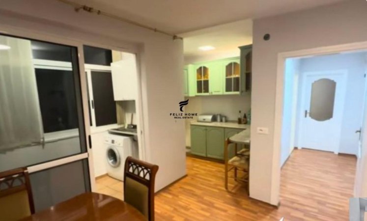 Tirane, jepet me qera apartament 1+1 Kati 5, 60 m² 450 € (STACIONI TRENIT)