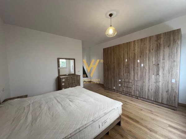 Tirane, jepet me qera apartament 2+1+Ballkon Kati 2, 112 m² 550 € (VILAT GJERMANE)