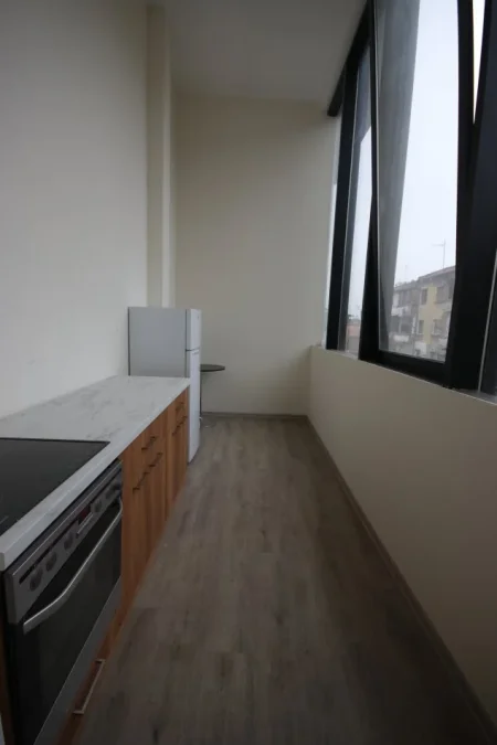 Tirane, shes apartament Kati 0, 73 m² (Rruga e Dibres)