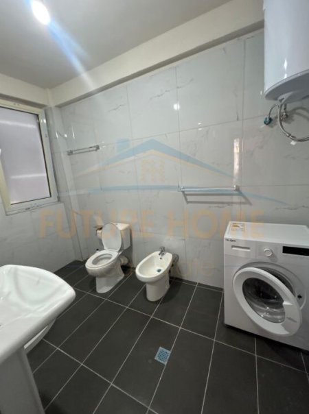 ALF48162 Tirane, jepet me qera 1+1 Kati 3, 76 m² 400 € (Shkoze)