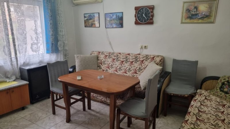 Tirane, jepet me qera 2+1 Kati 2, 70 m² 400 € (️JEPET SUPER APARTAMENT ME QERA 2+1 TRK ZOGU I ZI. TEK HOTEL COLOSEO.)