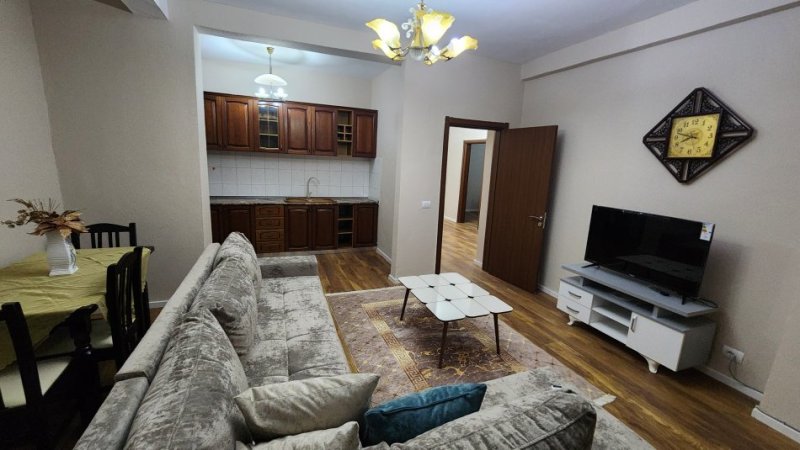 Tirane, jepet me qera apartament 2+1 Kati 3, 95 m² 750 € (JEPET ME QERA SUPER APARTAMENTI 2+1+2 NE ZONEN ME TE MIRE TE TIRANES. NJE ZONE SI MYSLYM SHYRI)