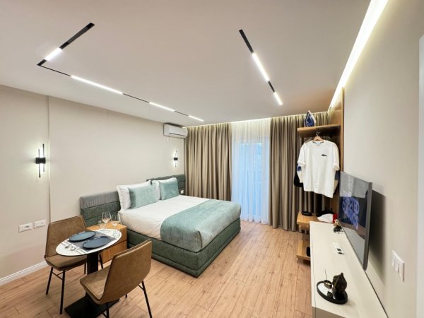 Tirane, jepet me qera garsonier 1+1+Ballkon Kati 7, 40 m² 650 € (astir)