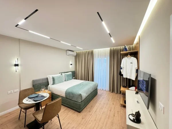 Tirane, jepet me qera garsonier 1+1+Ballkon Kati 7, 40 m² 650 € (astir)