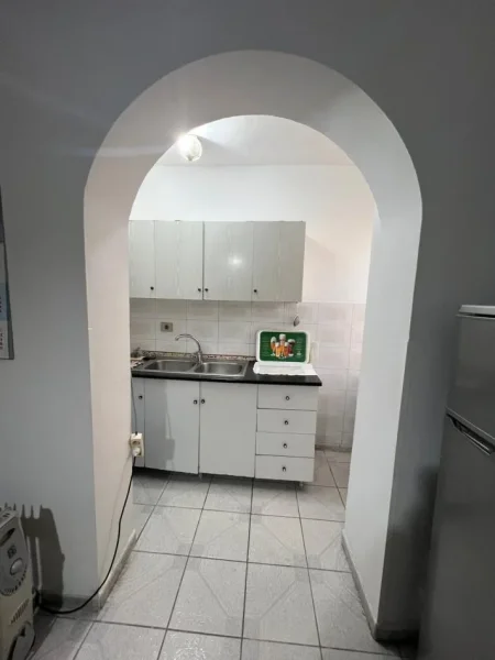Tirane, jepet me qera apartament 2+1 , 76 m² 450 € (Rruga Ndre Mjeda)