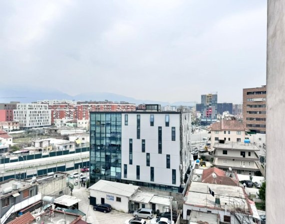 Tirane, jepet me qera apartament 2+1+Aneks Kati 5, 112 m² 500 € (astir)