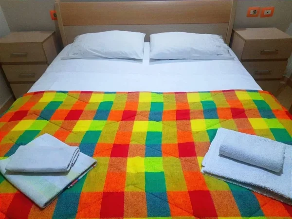 Tirane, jepet me qera apartament 3+1 , 101 m² 1.200 € (Bulevardi zogu 1)