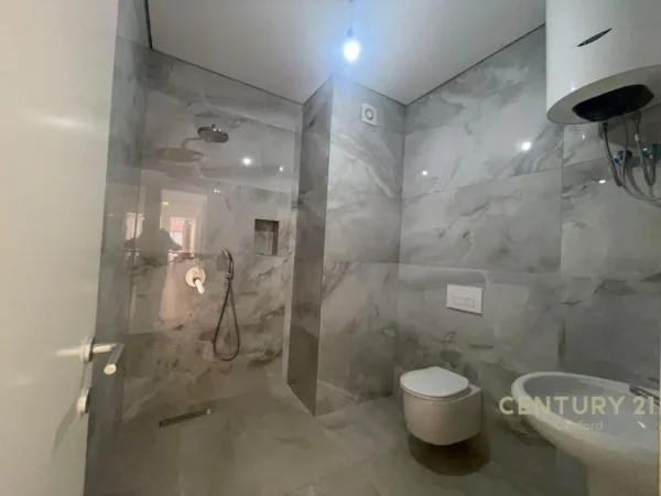 Tirane, jepet me qera apartament Kati 3, 110 m² 600 € 