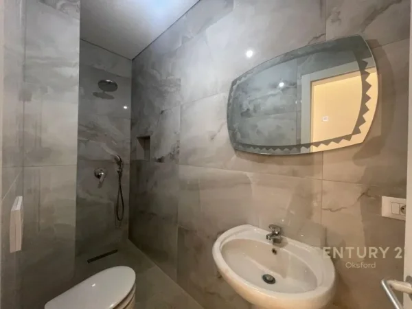 Tirane, jepet me qera apartament Kati 3, 110 m² 600 € 