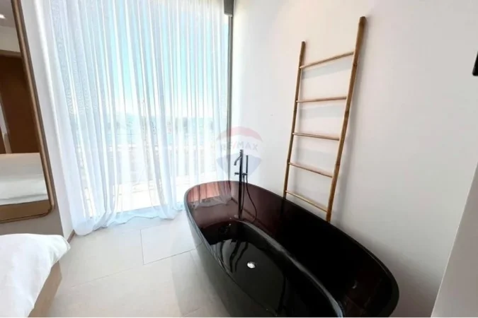 Vlore, shitet apartament 1+1+Ballkon Kati 2, 57 m² 185.000 € (Lungomare)