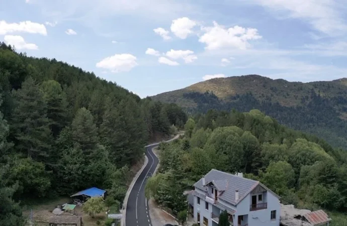 Shqiperi, shitet , 260.000 € 