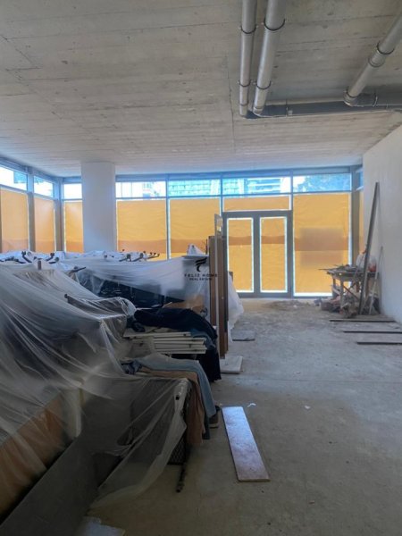 Tirane, jepet me qera dyqan Kati 0, 376 m² 15.000 € (AIR ALBANIA)