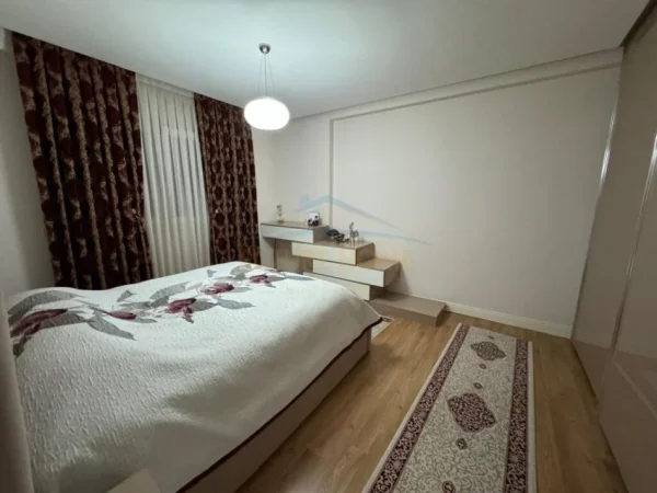 Tirane, shitet apartament 2+1+Ballkon Kati 2, 107 m² 225.000 € (Kopshti Zoologjik)