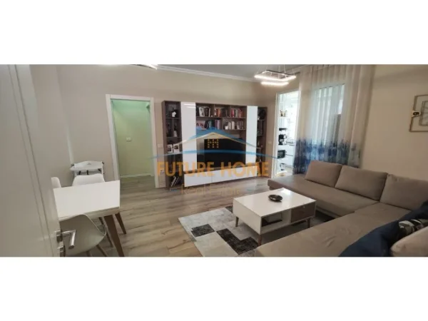 Tirane, shitet apartament 2+1+Ballkon Kati 6, 90 m² 207.000 € (Vasil Shanto)