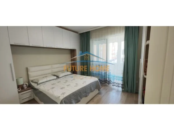 Tirane, shitet apartament 2+1+Ballkon Kati 6, 90 m² 207.000 € (Vasil Shanto)