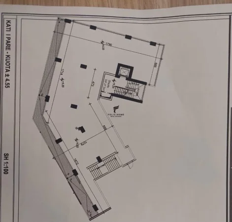 Tirane, jepet me qera zyre Kati 1, 358 m² 2.000 € (ASTIR)