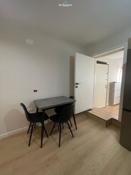 Tirane, jepet me qera apartament 1+1+Ballkon Kati 3, 43 m² 490 € (rruga e durresit)