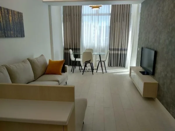 Tirane, jepet me qera apartament 2+1 Kati 4, 92 m² 700 € (SHESHI WILLSON)
