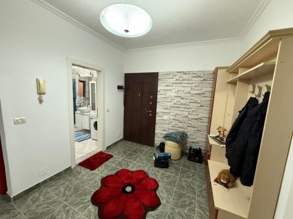 Tirane, jepet me qera apartament 2+1 Kati 11, 120 m² 650 € (21 Dhjetori)