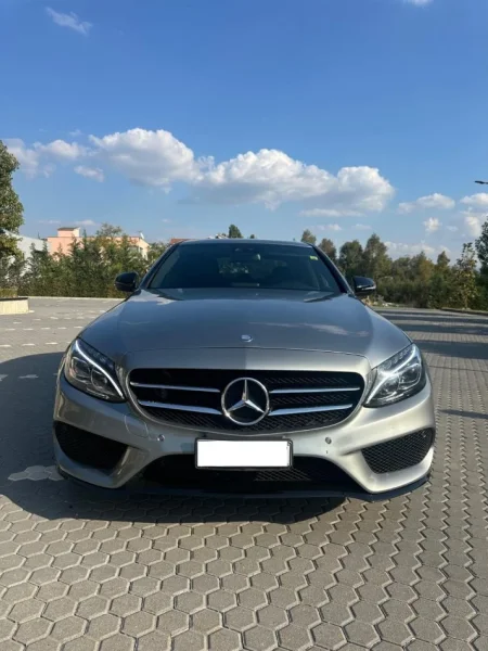 Durres, shes makine Mercedes Benz c250 cdi Amg line Nafte, e argjendtë automatik Klima 210.000 km 20.000 €