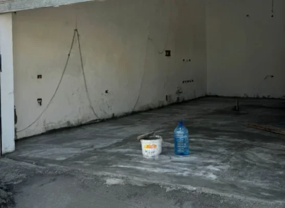 Tirane, jepet me qera magazine Kati 0, 50 m² 300 € (5 Maji)