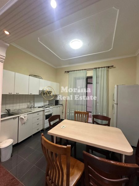 Tirane, jepet me qera apartament 1+1+Aneks Kati 1, 70 m² 500 € (Medreseja)