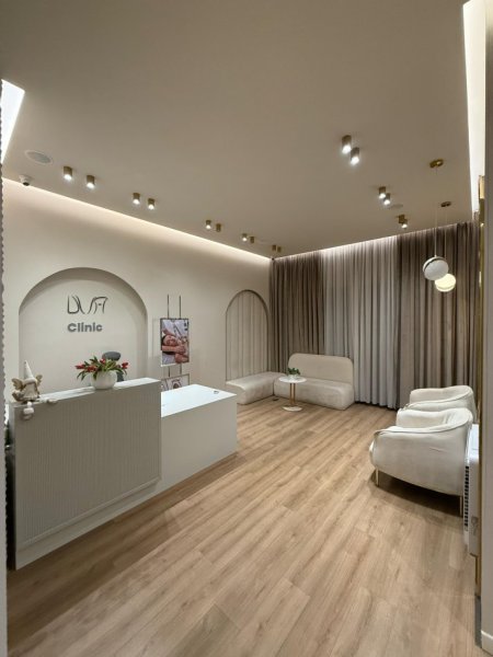 Tirane, jepet me qera ambjent biznesi Kati 1, 125 m² 2.000 € (Komuna e Parisit)