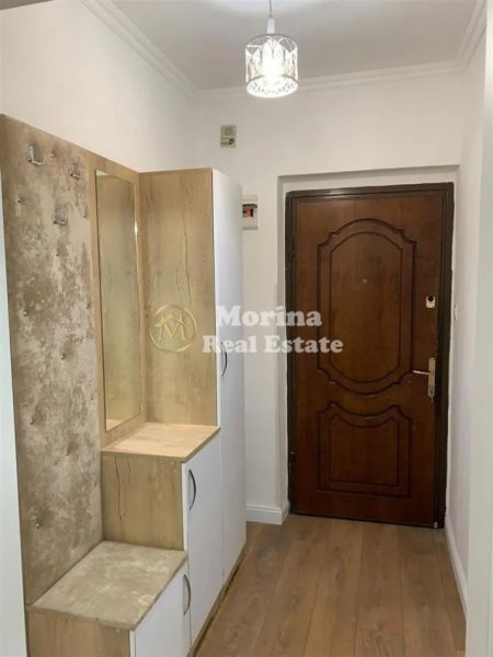 Tirane, jepet me qera apartament 3+1 Kati 3, 81 m² 700 € (Selvia)