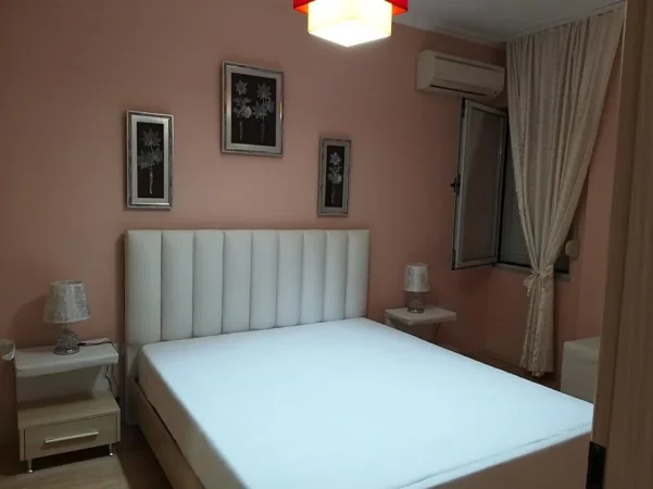 🏡JEPET ME QERA SUPER APARTAMENTI 1+1+Post Parkingu Tek Kopshti Zologjik. 550 €