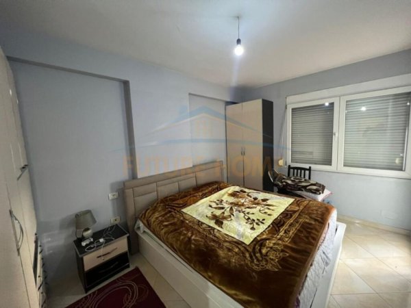 Tirane, jepet me qera apartament 2+1 Kati 5, 84 m² 500 € (Unaza e Re)
