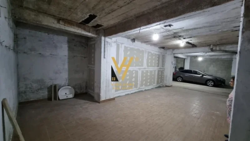 Tirane, shitet magazine Kati -1, 50 m² 31.000 € (YZBERISHT)