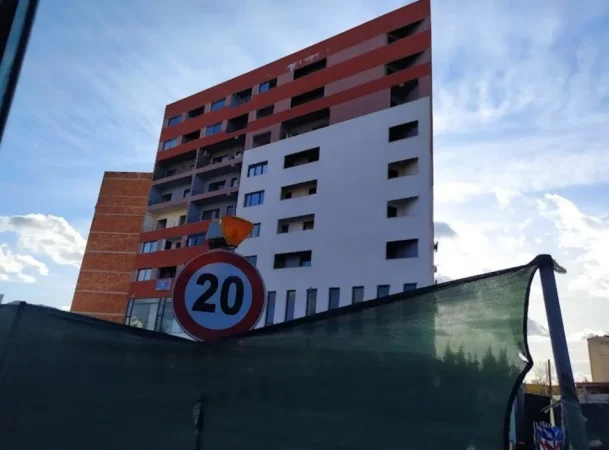 Tirane, shitet apartament 2+1 Kati 8, 130 m² 150.000 € (Unaza e re)