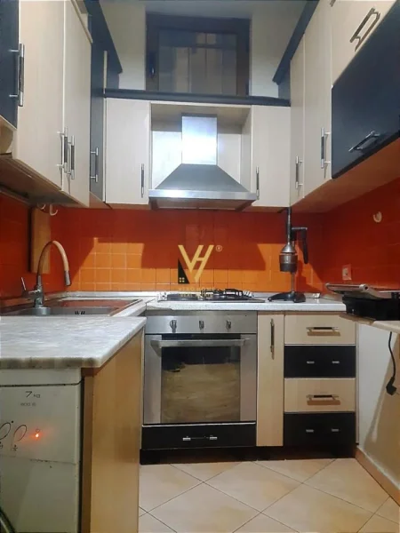 Tirane, shtepi 3+1+Ballkon Kati 0, 100 m², 1.200 Euro (BULEVARDI ZOGU I PARE)