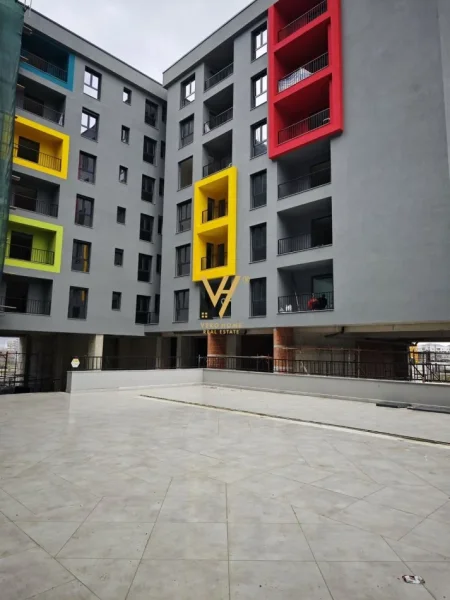 Tirane, shitet apartament 1+1+Ballkon Kati 3, 69 m² 82.500 € (PASKUQAN)