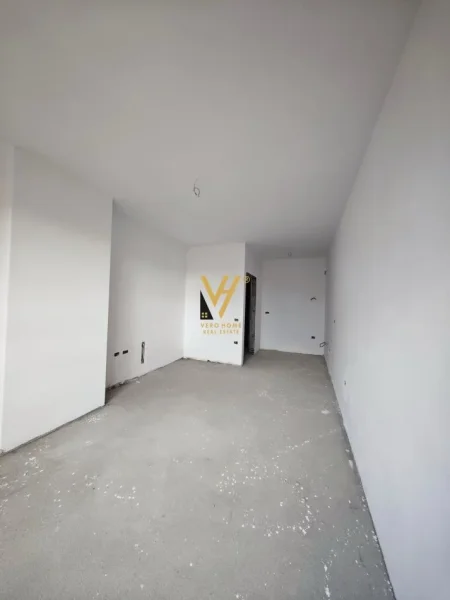 Tirane, shitet apartament 1+1+Ballkon Kati 3, 69 m² 82.500 € (PASKUQAN)