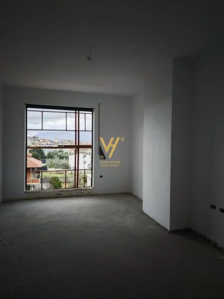 Tirane, shitet apartament 1+1+Ballkon Kati 3, 69 m² 82.500 € (PASKUQAN)