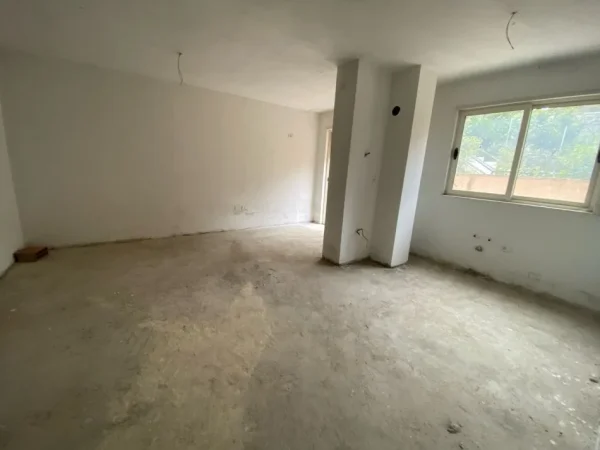 Tirane, shes apartament+verande | Kati 0, 53 m²+17m2, 103.000 € (Rr. Peti, Liqeni i Thate)