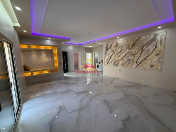 Vlore, shitet Vile 5+1+Ballkon Kati 0, 268 m² (Rruga Sokrat Leka)