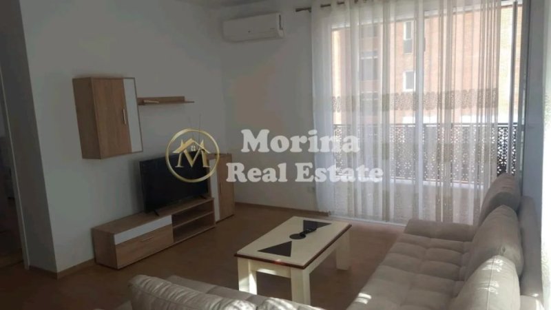 Tirane, jepet me qera apartament 2+1 Kati 1, 100 m² 600 € (Rruga Dibres)