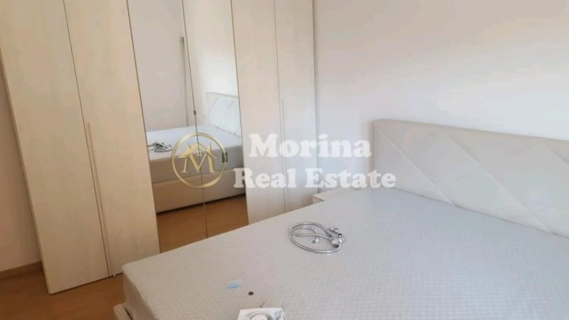 Tirane, jepet me qera apartament 2+1 Kati 1, 100 m² 600 € (Rruga Dibres)