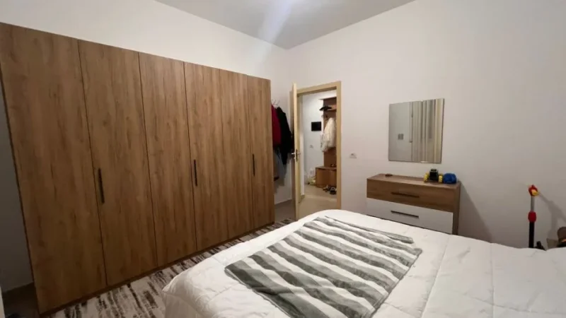 Tirane, jepet me qera apartament 1+1 Kati 0, 75 m² 500 € 