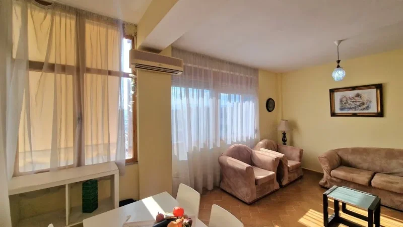 Vlore, shitet 1+1 Kati 8, 57 m² 68.000 € (tek Shkolla Mjekesore)