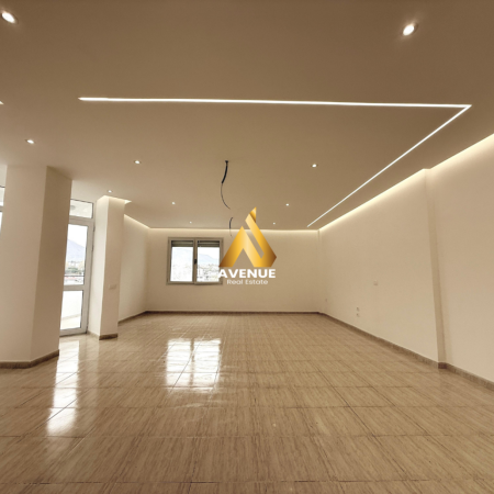 Tirane, jepet me qera apartament 2+1+Ballkon Kati 6, 190 m² 1700 € (rruga e elbasanit)