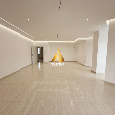 Tirane, jepet me qera apartament 2+1+Ballkon Kati 6, 190 m² 1700 € (rruga e elbasanit)