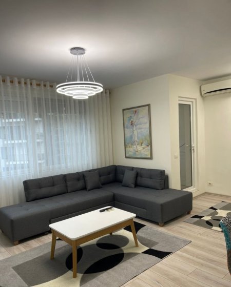 Tirane, jepet me qera apartament 1+1 Kati 8, 70 m² 900 € (Rruga e Kosovareve)