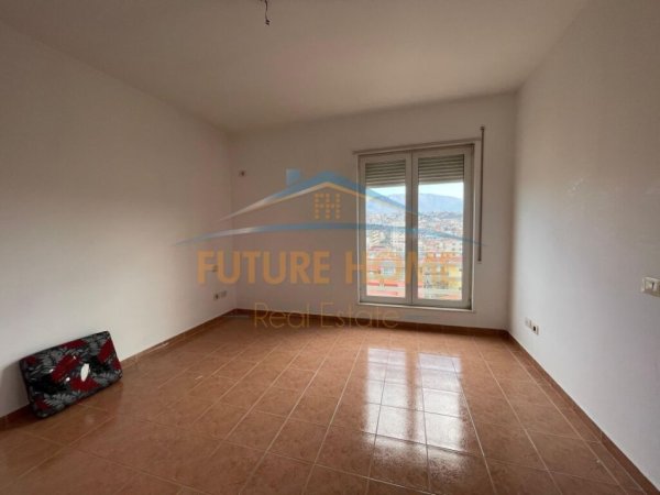 SHITET APARTAMENT 2+1 , QYTETI STUDENTI