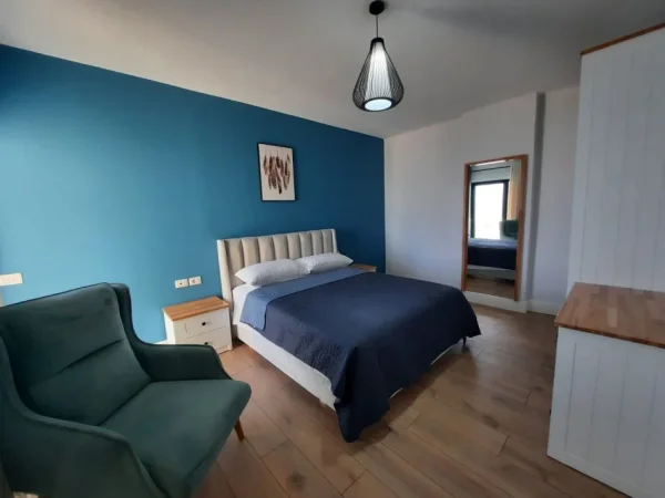 Durres, jepet me qera apartament 2+1+Ballkon Kati 8, 1.200 € (Vollga Durres)